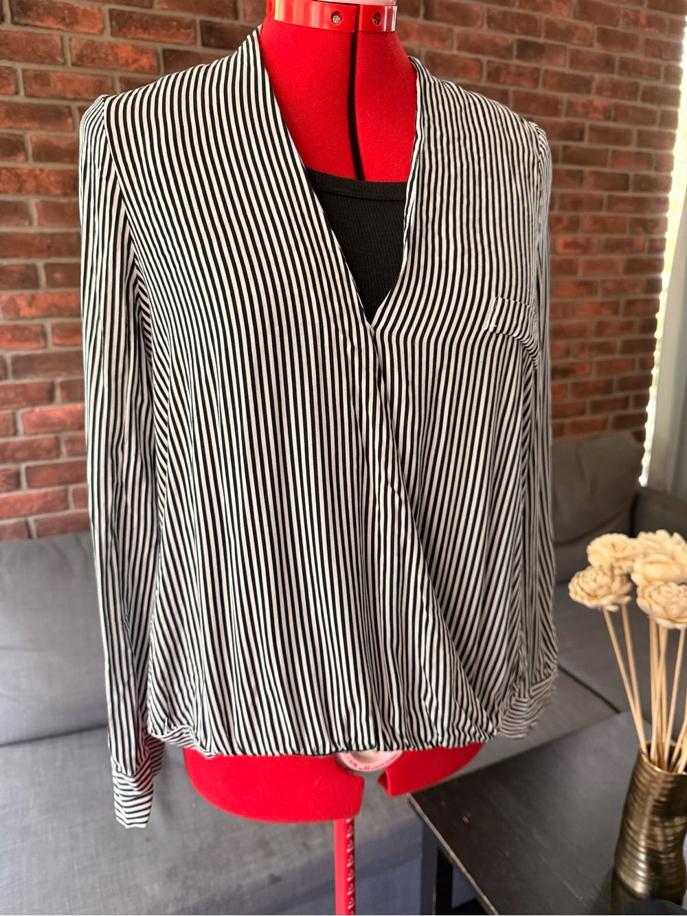 Striped bubble hem blouse